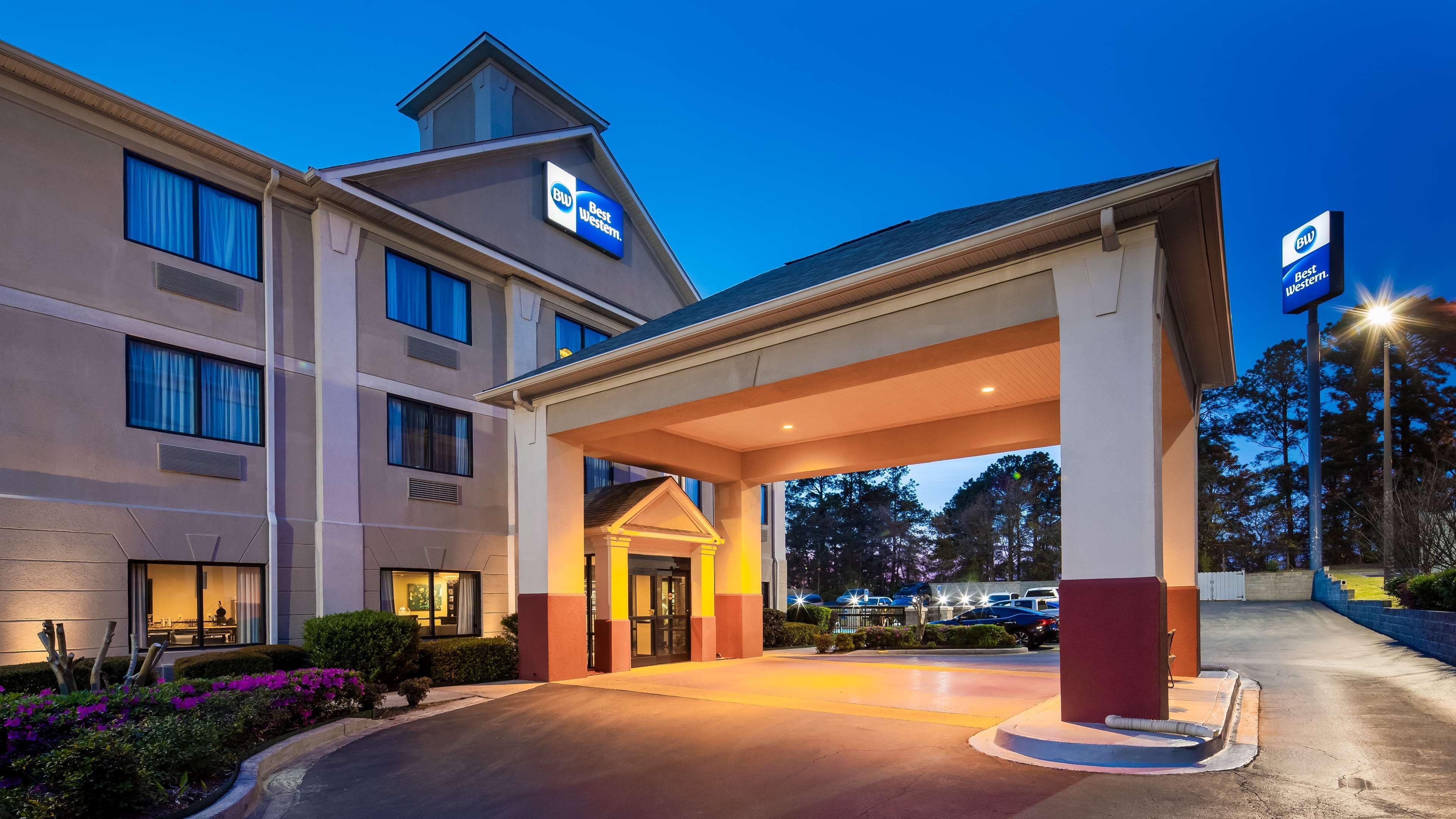 Best Western Augusta West Екстериор снимка