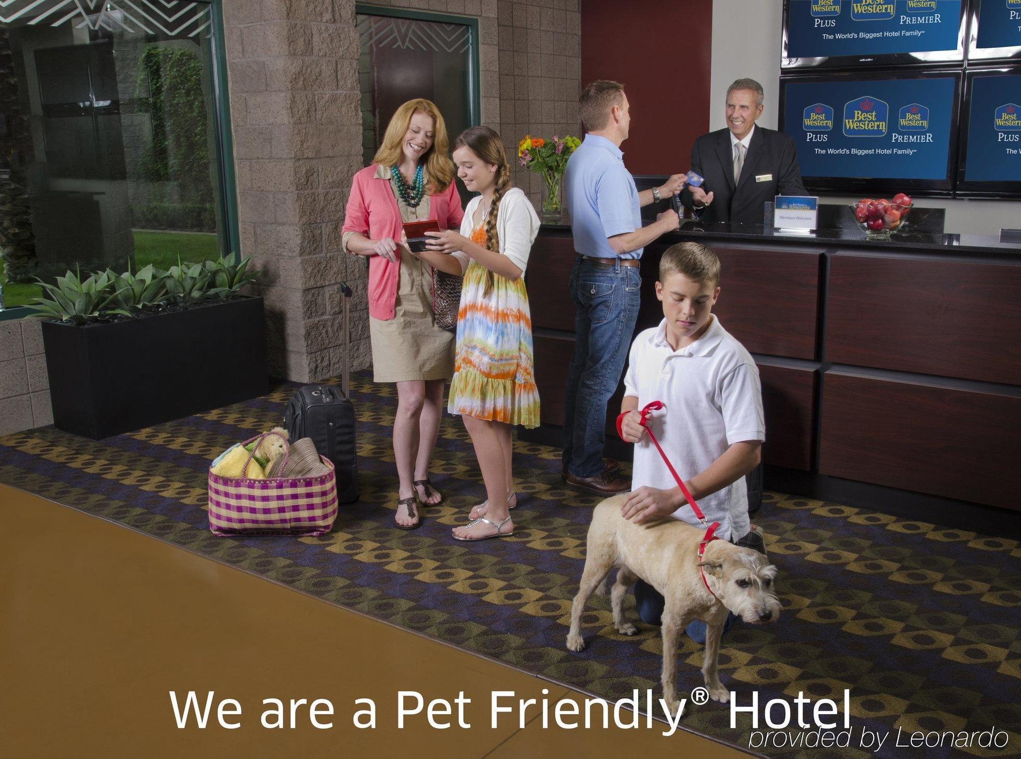 Best Western Augusta West Екстериор снимка
