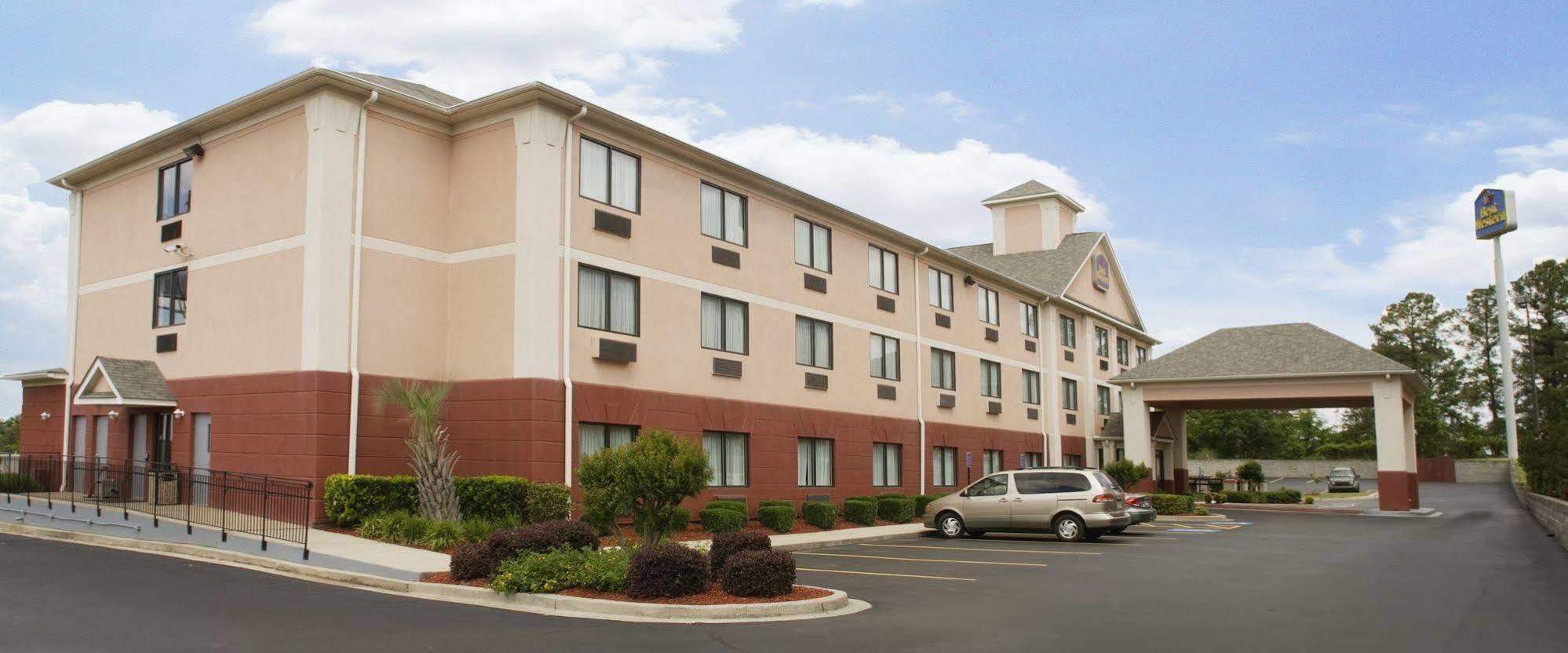 Best Western Augusta West Екстериор снимка